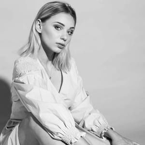 Meet your Posher, Jamie lee